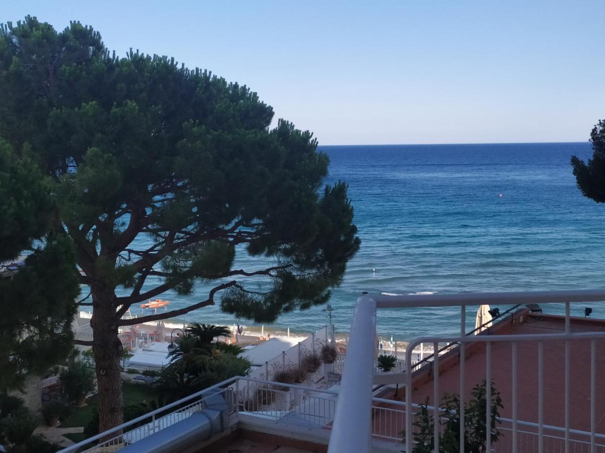 Diana Grand Hotel Alassio Eksteriør bilde