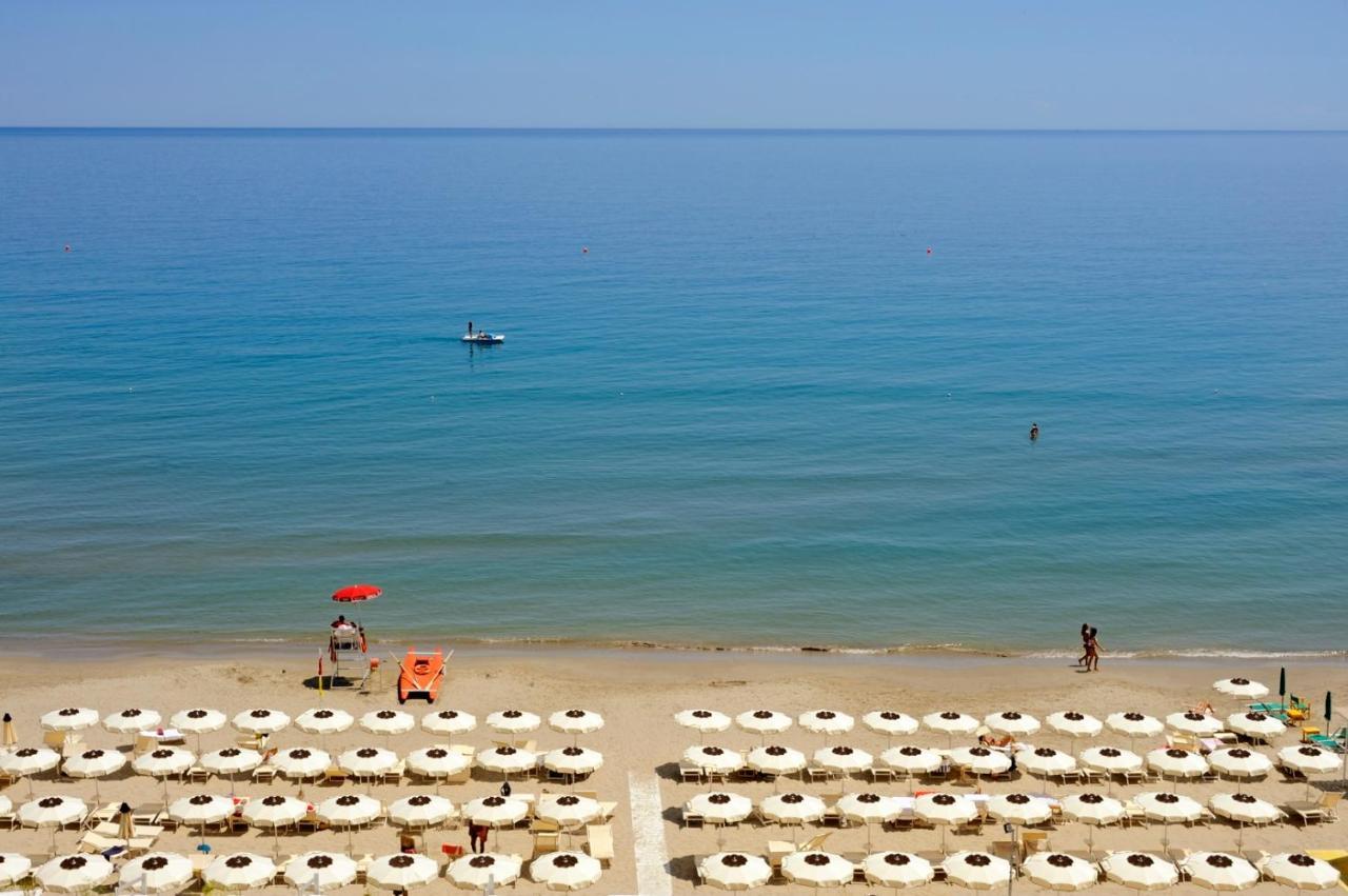 Diana Grand Hotel Alassio Eksteriør bilde